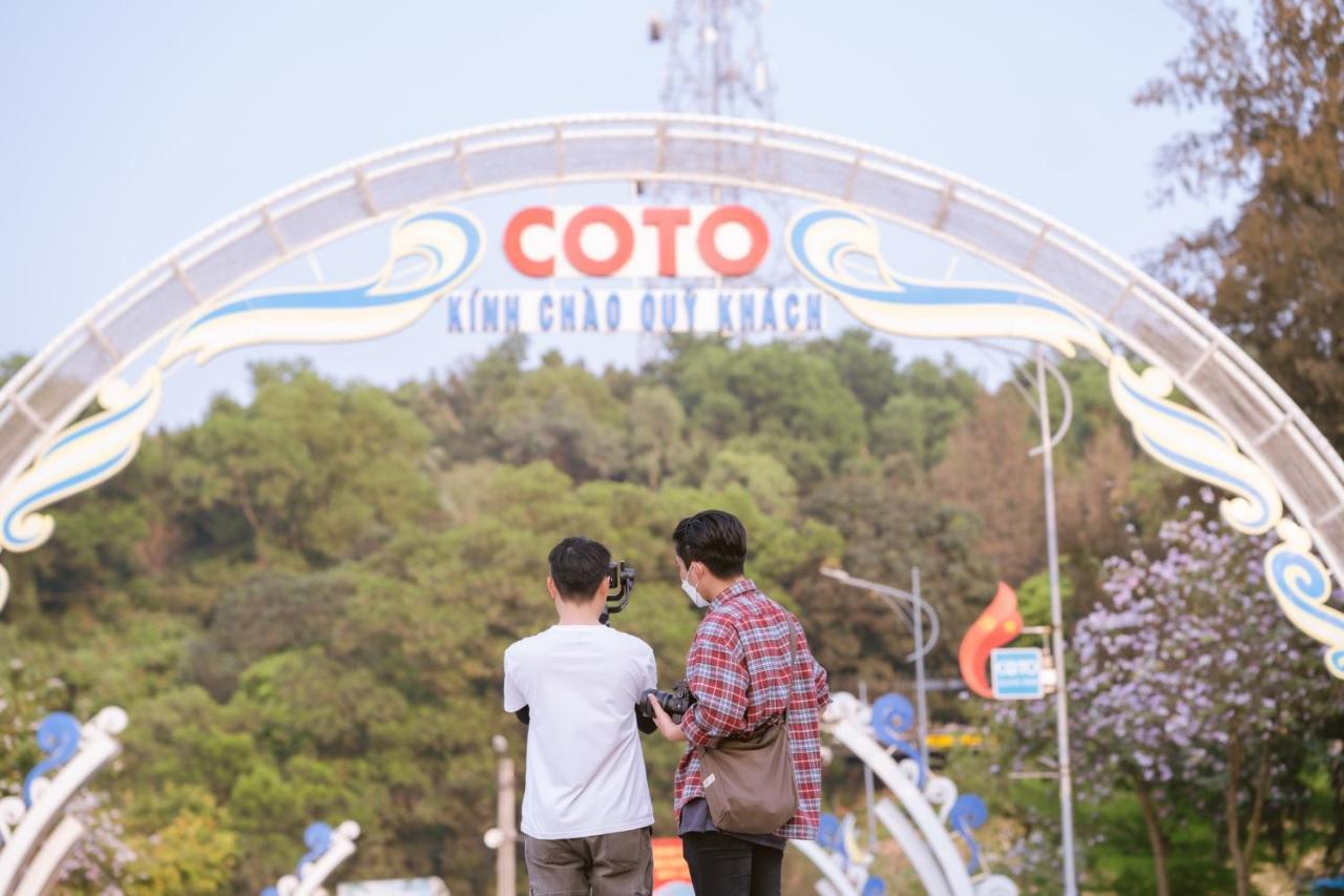 Coto Center Homestay Dao Co To Bagian luar foto